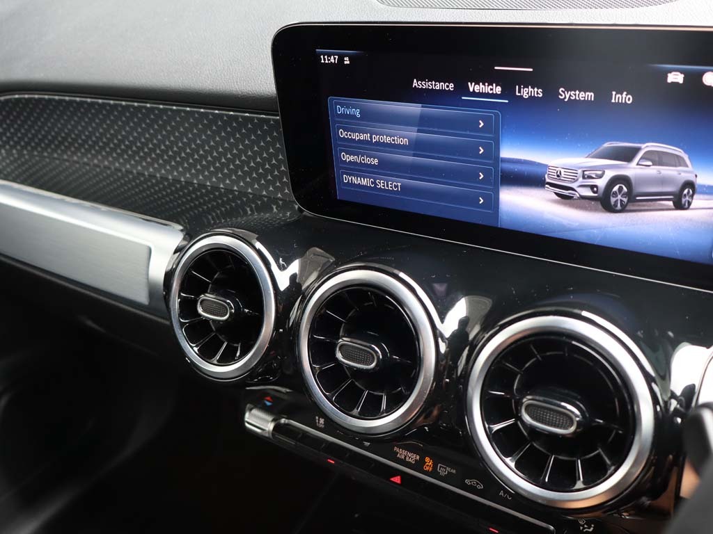 Mercedes-Benz GLB Class Glb 200 D Amg Line Premium 7 Seats Black #33