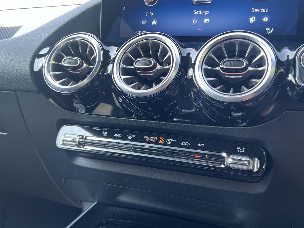 Mercedes-Benz B Class B200 Amg Line Executive Black #35