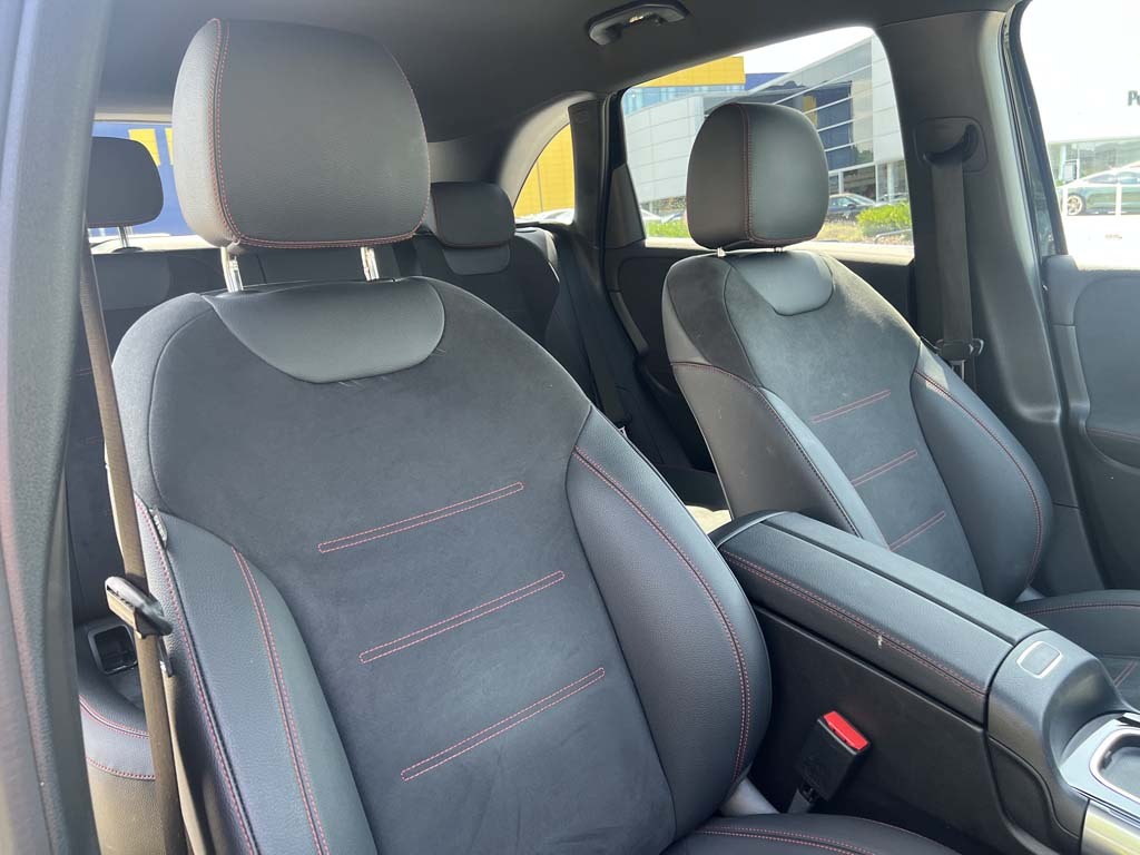 Mercedes-Benz B Class B200 Amg Line Executive Black #42