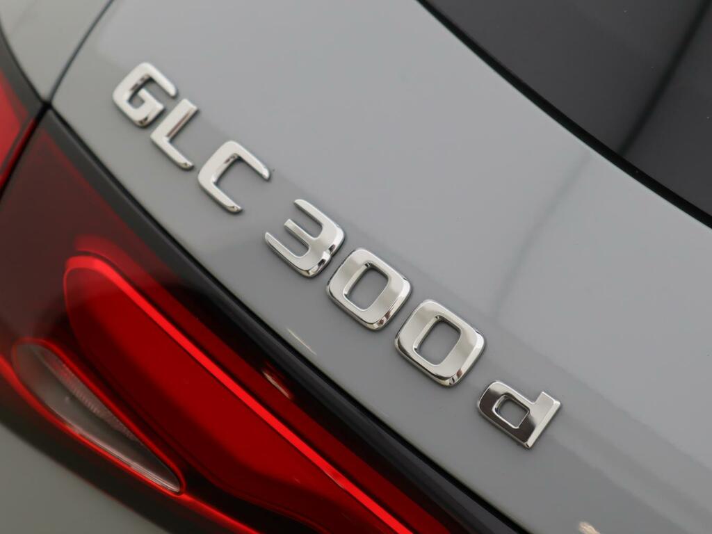 Mercedes-Benz GLC Class 2.0 Glc63 6.1Kwh Amg S E Performance Night Edition White #26