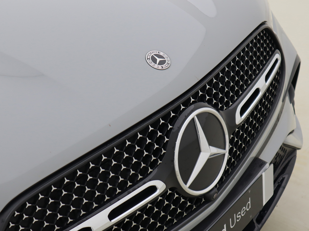 Mercedes-Benz GLC Class 2.0 Glc63 6.1Kwh Amg S E Performance Night Edition White #17
