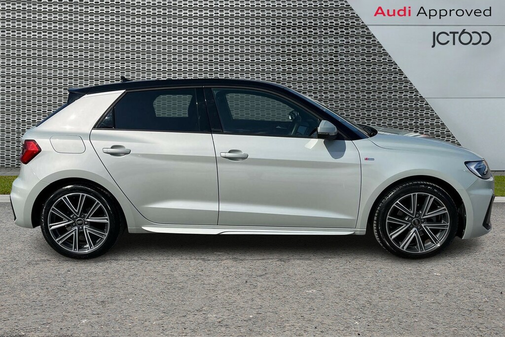 Audi A1 30 Tfsi 110 S Line S Tronic Black #4