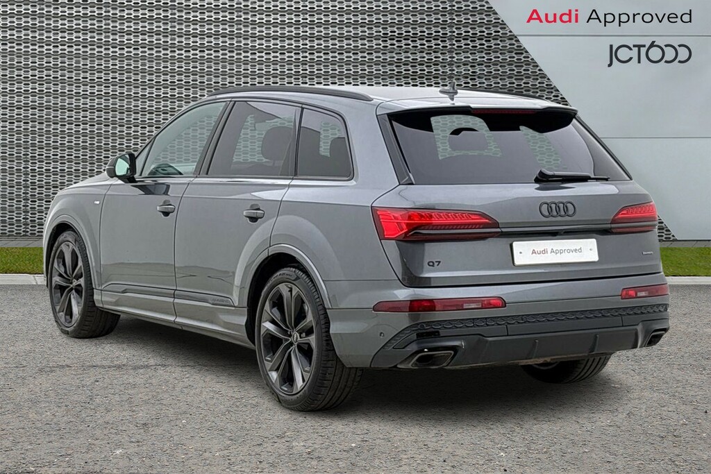 Audi Q7 55 Tfsi Quattro Black Edition Tiptronic Black #3
