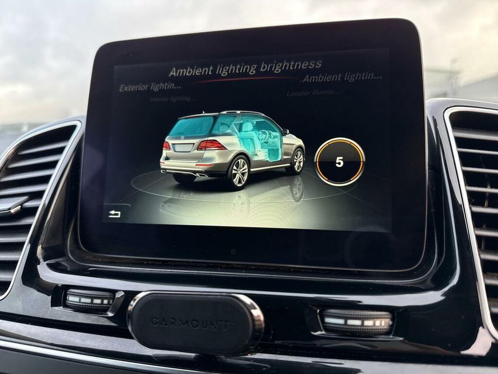Mercedes-Benz GLE Class 2.1 Gle 250 D White #44