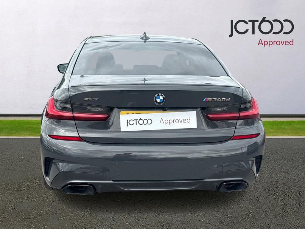 BMW 3 Series M Sport White #7