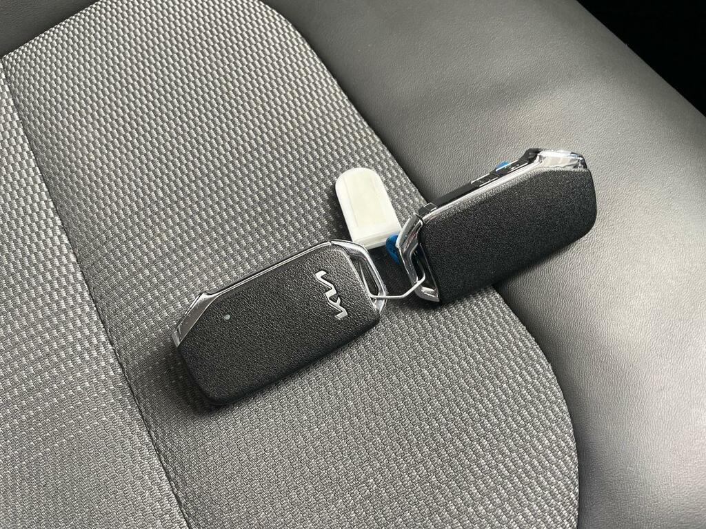Kia Niro 1.6 Gdi 11.1Kwh Orange #52
