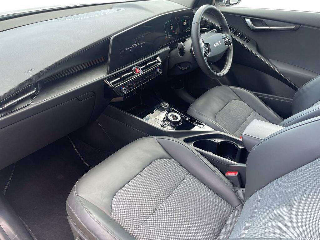 Kia Niro 1.6 Gdi 11.1Kwh Orange #2
