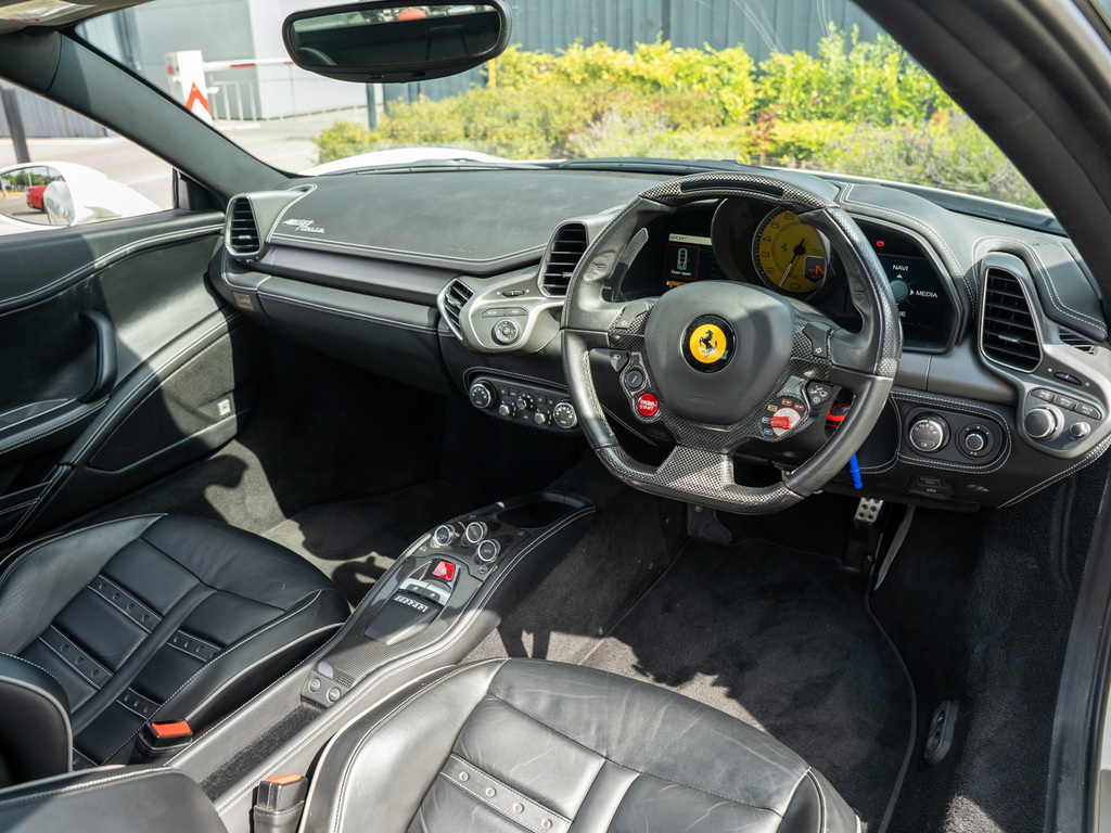 Ferrari 458 4.5L Spider Dct Huge Spec Warranty White #17
