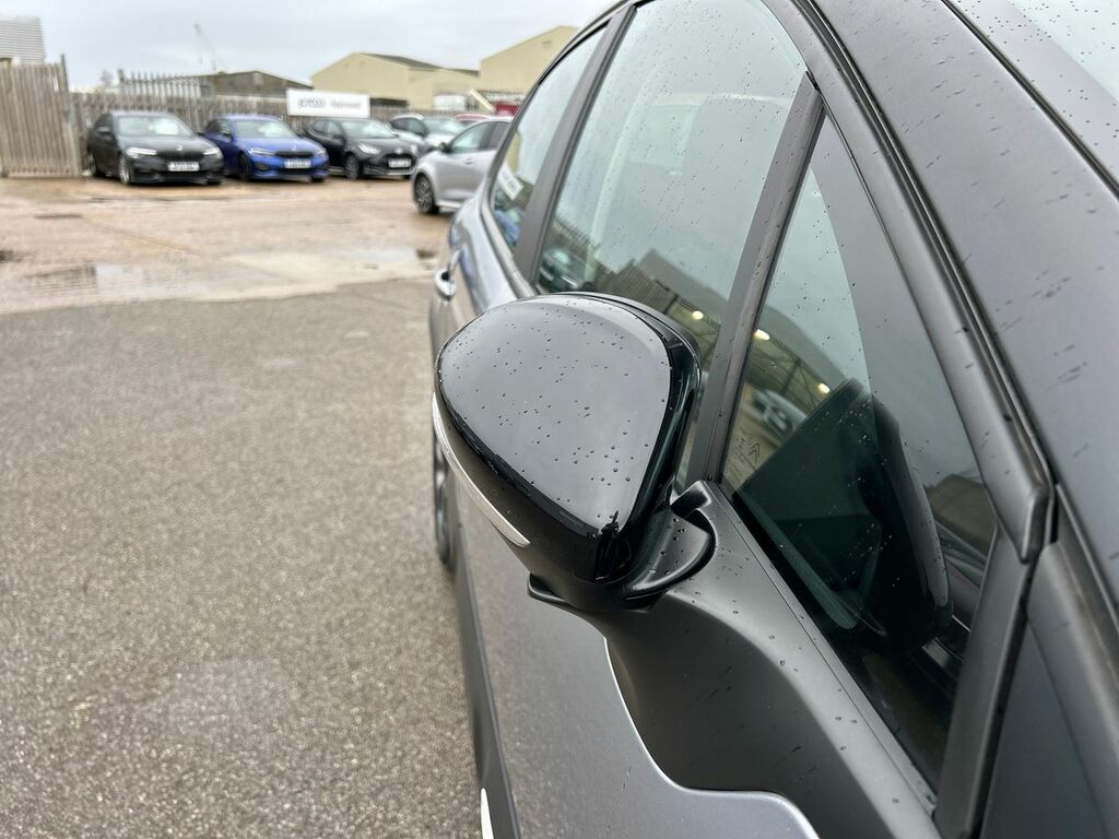 Citroen C3 1.2 Puretech Shine Euro 6 Ss #38