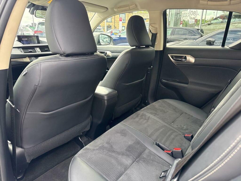 Lexus CT 1.8 200H Luxury Cvt Euro 6 Ss Silver #41