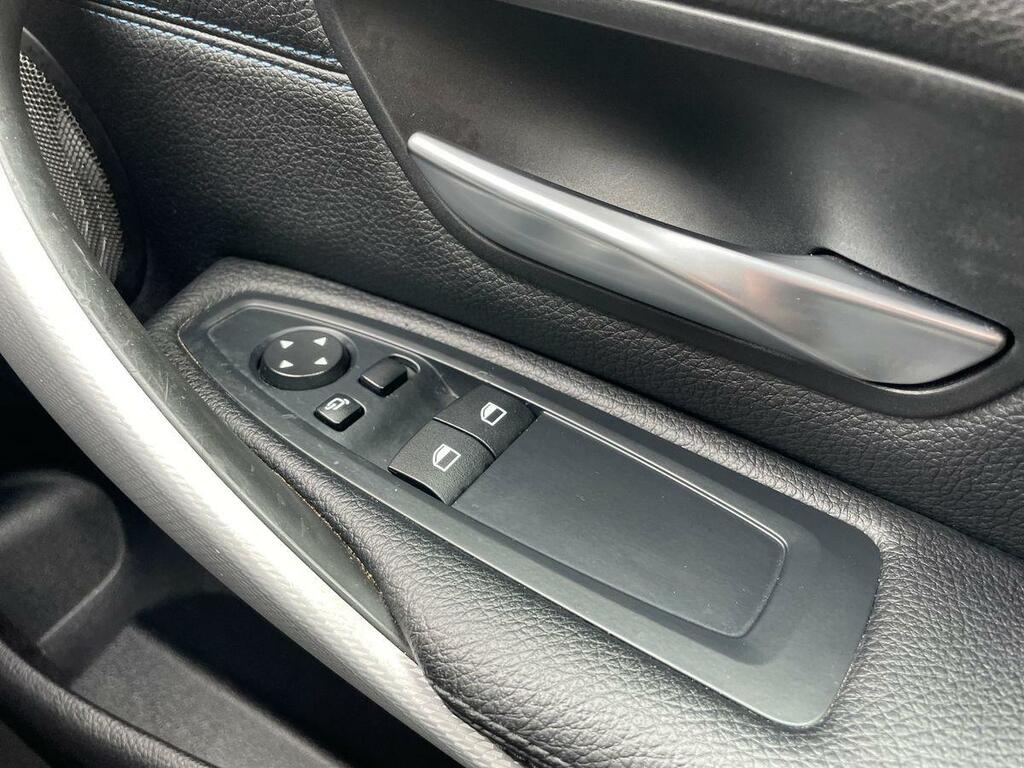 BMW 4 Series Gran Coupe 418D M Sport White #24