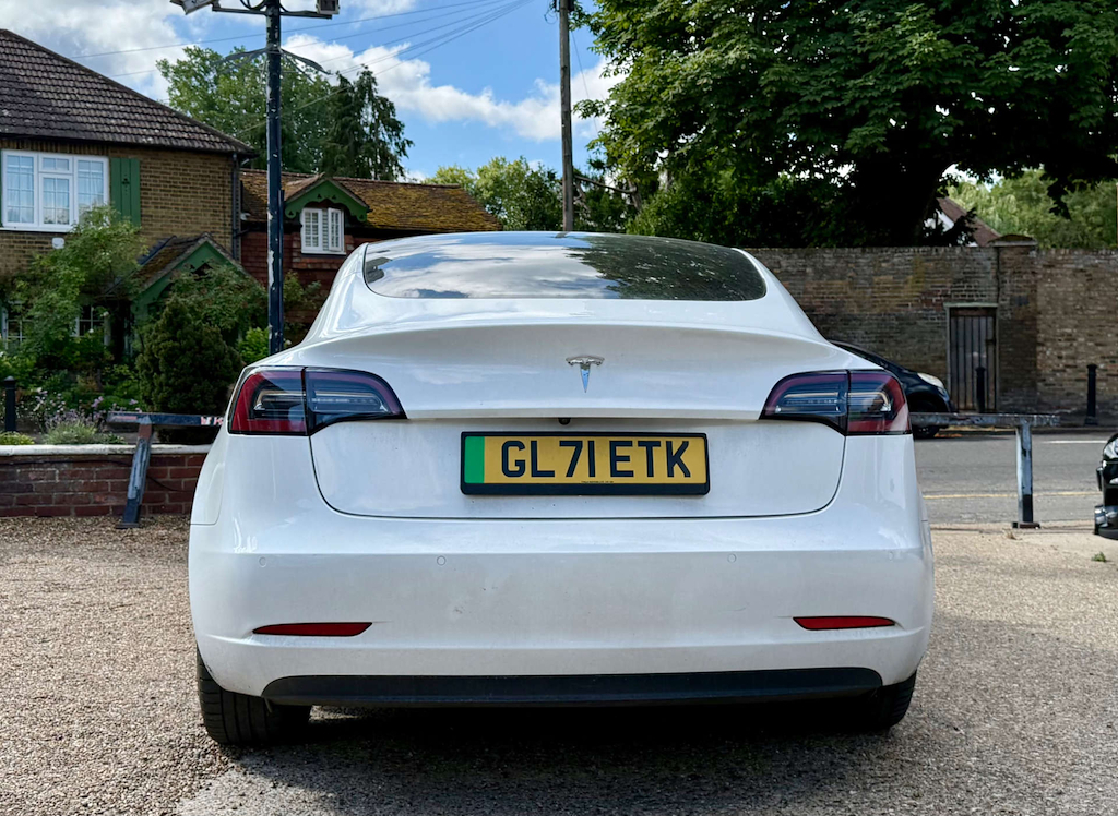 Tesla Model 3 Saloon GL71ETK White #4