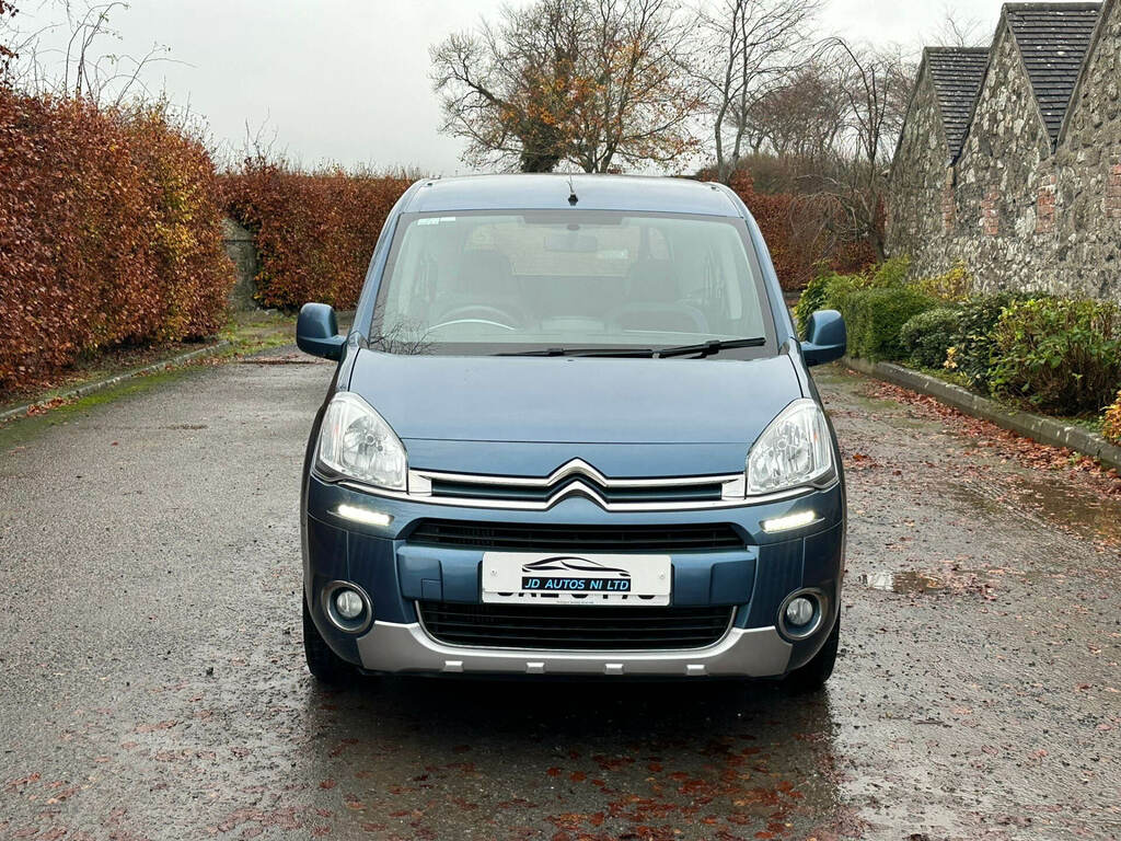 Citroen Berlingo Multispace 1.6 Hdi 90 Plus GXZ8478 Blue #2
