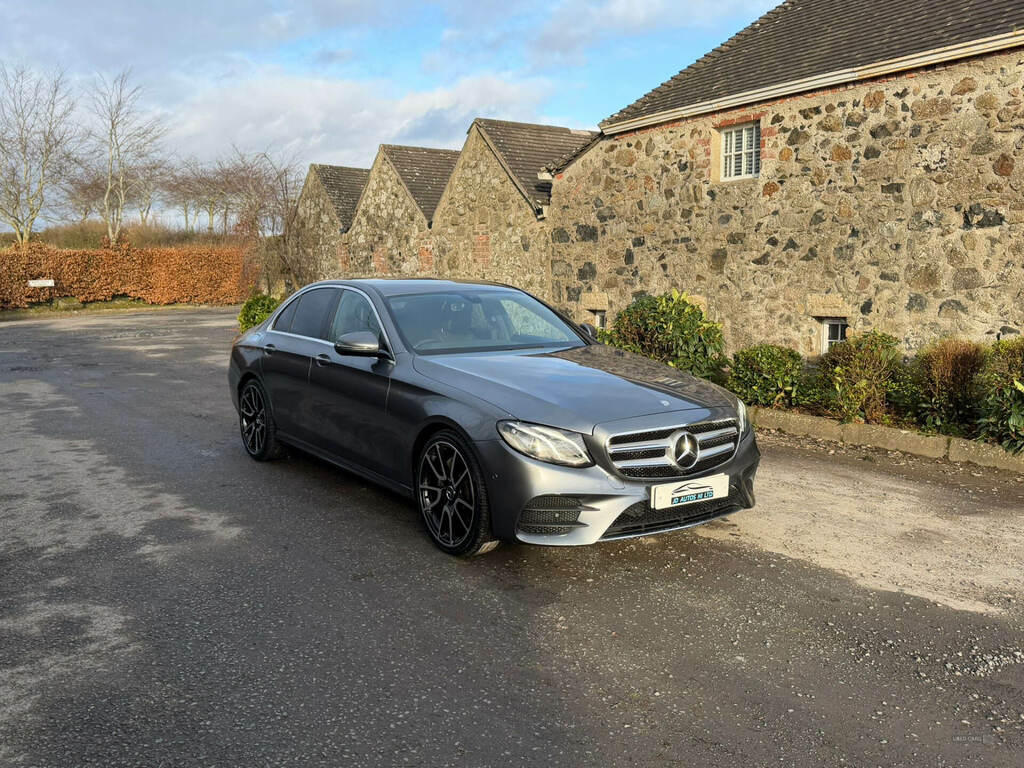 Mercedes-Benz E Class E220d Amg Line 9G-tronic KT66GYB Grey