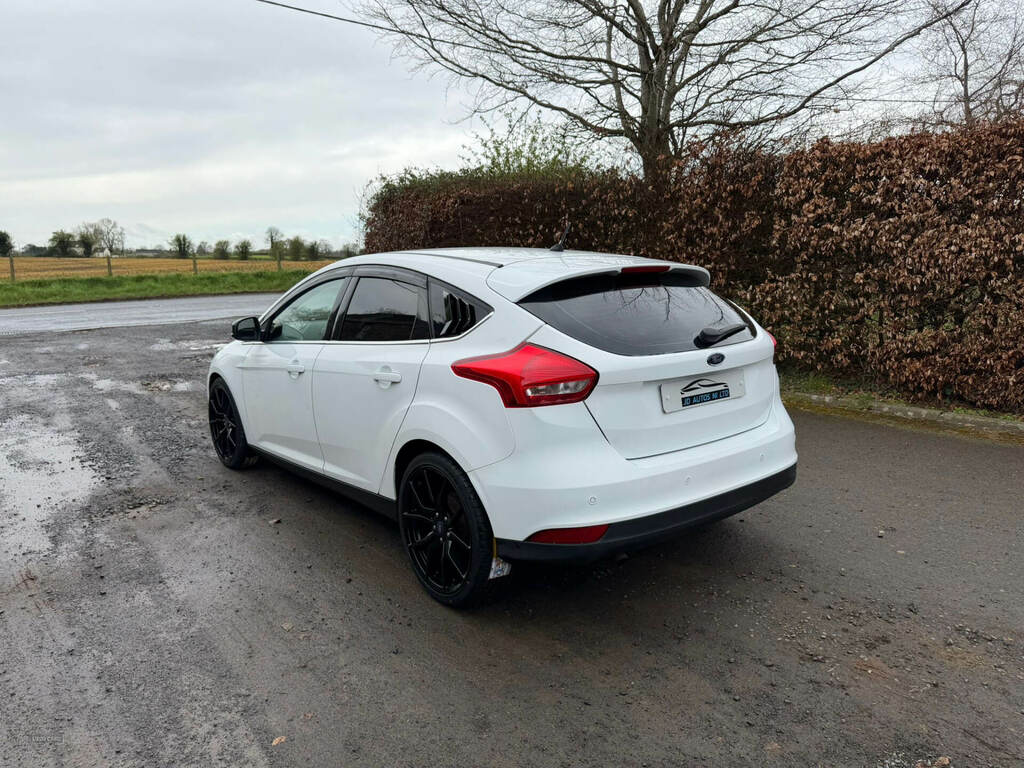 Ford Focus 1.6 Tdci 115 Titanium PF64JYS White #4