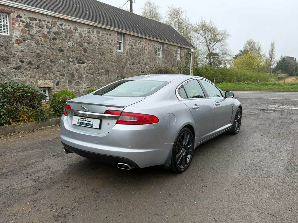 Jaguar XF 3.0D V6 S Luxury AXZ2914 Silver #4