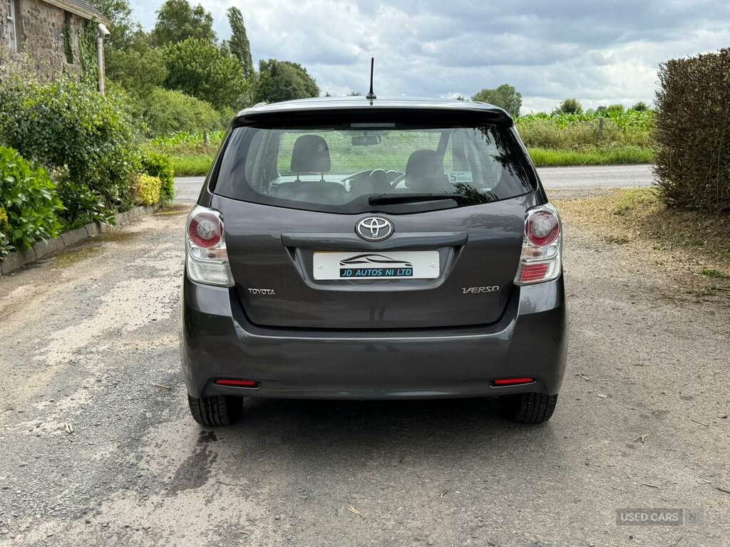 Toyota Verso 1.6 V-matic T2 Grey #5
