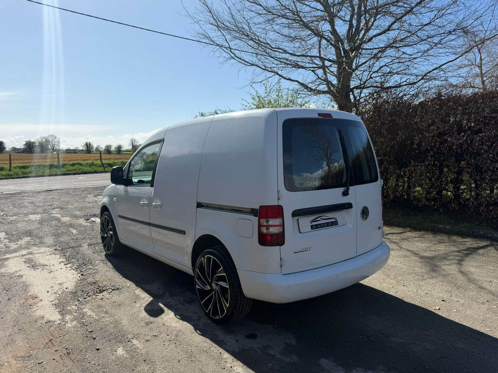 Volkswagen Caddy 1.6 Tdi 102Ps Trendline Van SV62RYJ White #5