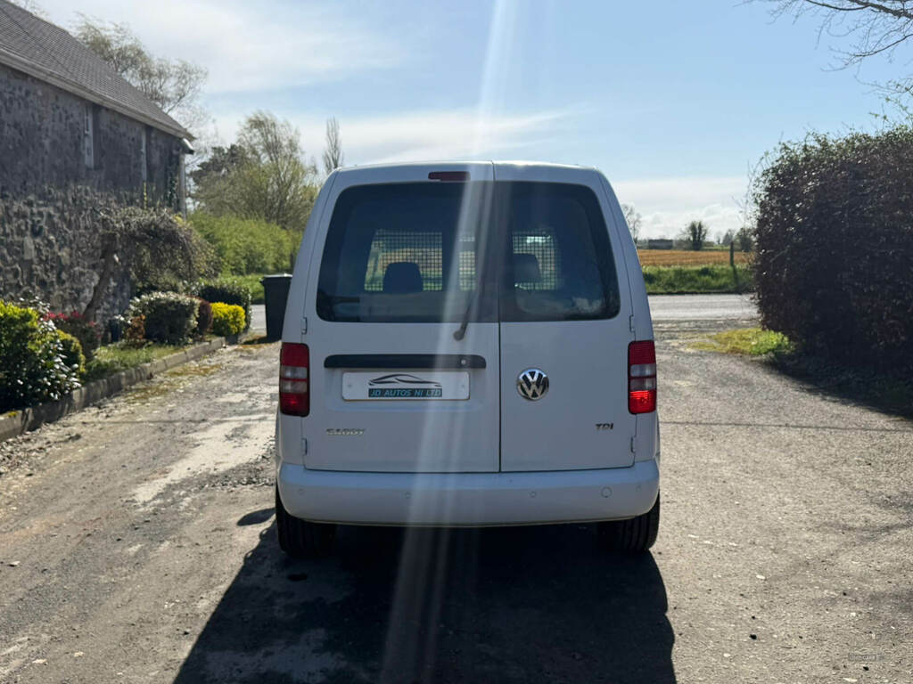 Volkswagen Caddy 1.6 Tdi 102Ps Trendline Van SV62RYJ White #4
