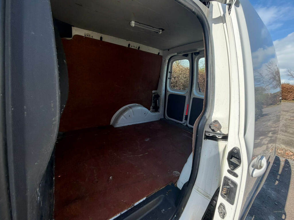 Volkswagen Caddy 1.6 C20 Tdi Kombi 101 Bhp Blue #8