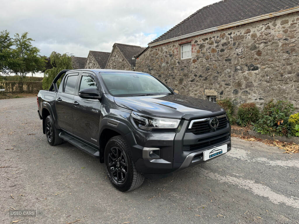 Toyota HILUX Invincible X D Cab Pick Up 2.8 D-4d Grey