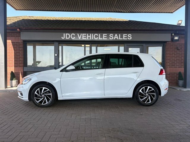 Volkswagen Golf 2019 1.0 Tsi Match Edition Hatchback Ma GD69FJE White #3