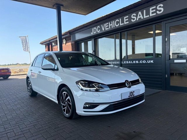 Volkswagen Golf 2019 1.0 Tsi Match Edition Hatchback Ma GD69FJE White #5
