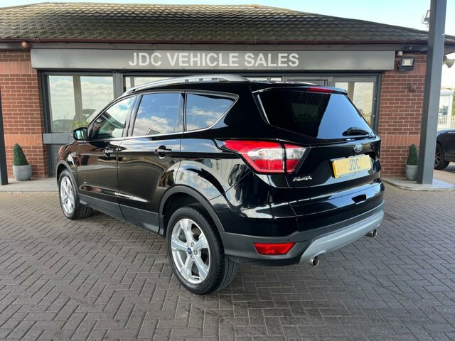 Ford Kuga 2017 2.0 Tdci Titanium Suv Powershift A YE17WHT Black #2