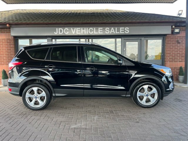 Ford Kuga 2017 2.0 Tdci Titanium Suv Powershift A YE17WHT Black #4