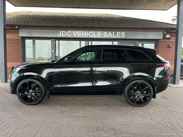 Land Rover Range Rover Velar 2019 2.0 D240 R-dynamic S Suv 4Wd Black #3