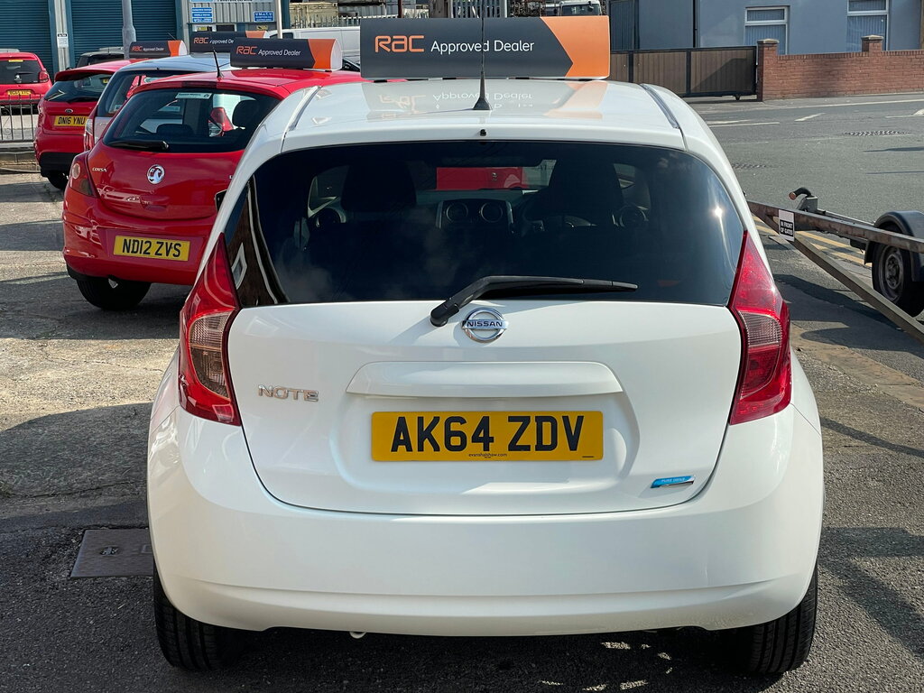 Nissan Note 1.2 12V Acenta Premium Hatchback White #3