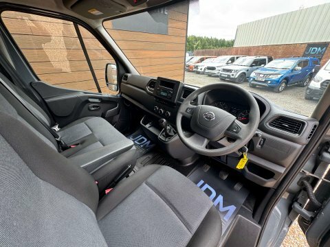 Nissan InterStar Petrol Grey #17