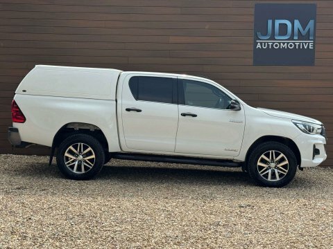Toyota HILUX 2.4 Hi-luxury Invincible White #2