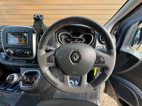 Renault Trafic Sl28 Energy Dci 145 Black Edition Van Grey #24