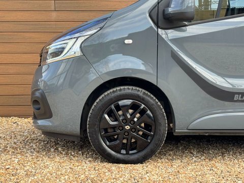 Renault Trafic Sl28 Energy Dci 145 Black Edition Van Grey #10