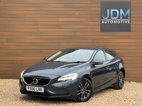 Volvo V40 T3 R-design Red #8