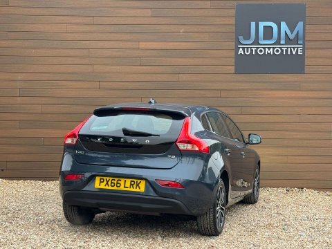 Volvo V40 2.0 V40 Momentum Blue #3