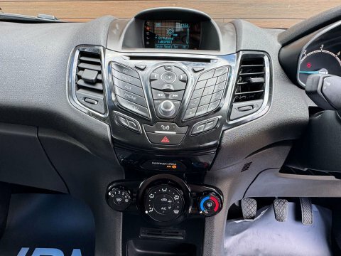 Ford Fiesta 1.0 Ecoboost Zetec Silver #22