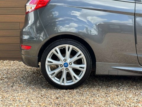 Ford Fiesta 1.0 Ecoboost Zetec Silver #11