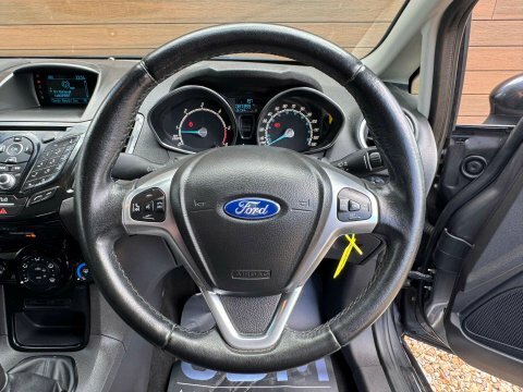 Ford Fiesta 1.0 Ecoboost Zetec Silver #21