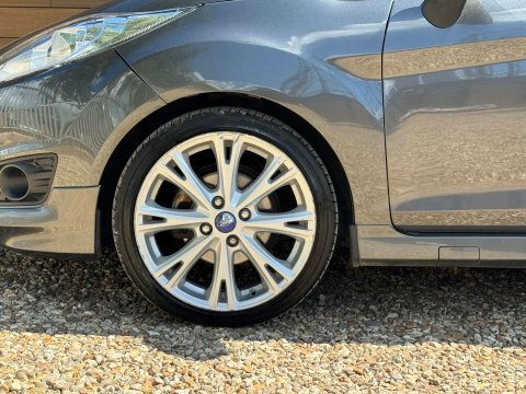 Ford Fiesta 1.0 Ecoboost Zetec Silver #14