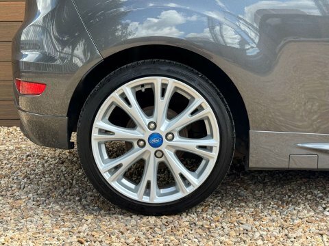 Ford Fiesta 1.0 Ecoboost Zetec Silver #15