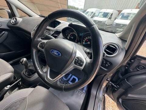 Ford Fiesta 1.0 Ecoboost Zetec Silver #19