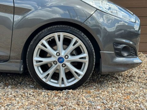 Ford Fiesta 1.0 Ecoboost Zetec Silver #13