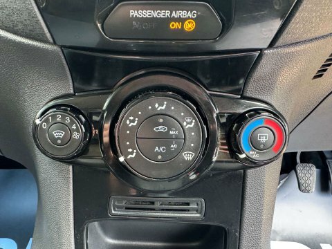 Ford Fiesta 1.0 Ecoboost Zetec Silver #23