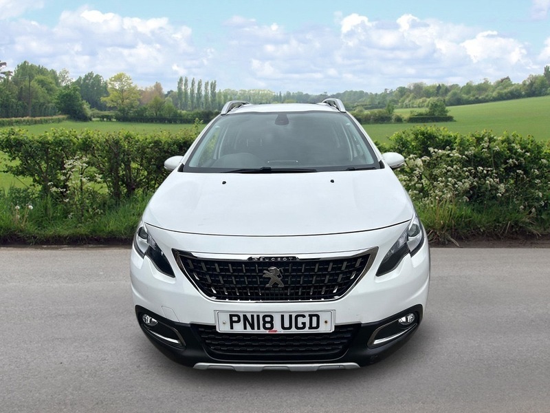 Peugeot 2008 Allure White #3