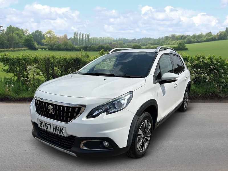 Peugeot 2008 Allure White #3