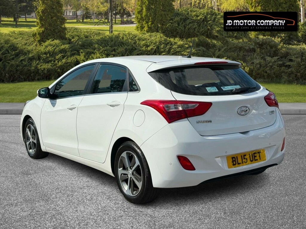 Hyundai I30 1.6 Crdi Blue Drive Se Nav 201515 White #4