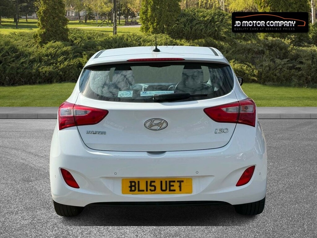 Hyundai I30 1.6 Crdi Blue Drive Se Nav 201515 White #5