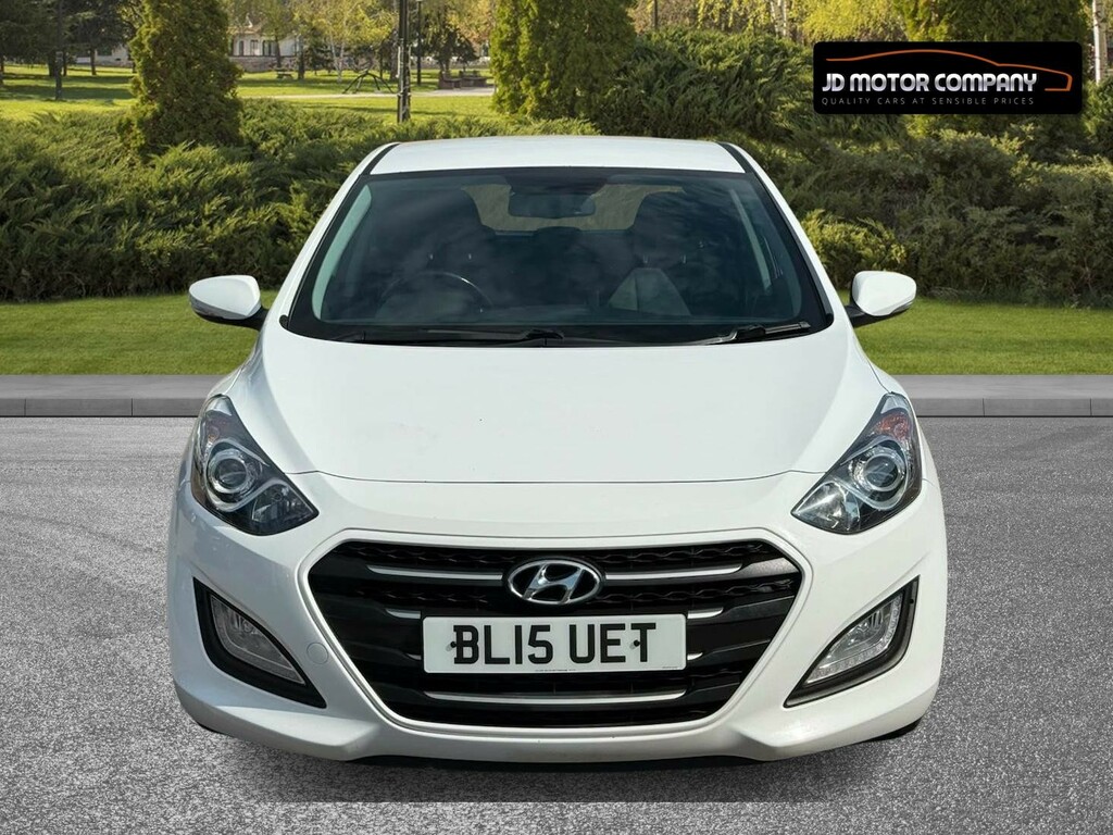 Hyundai I30 1.6 Crdi Blue Drive Se Nav 201515 White #2